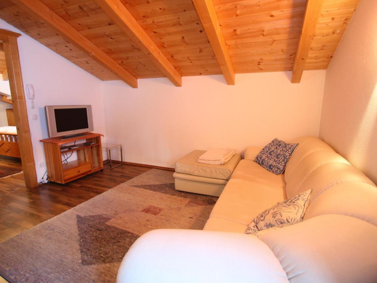 Villa On A Courtyard Near The Ski Area In Salzburg Ебен им Понгау Екстериор снимка