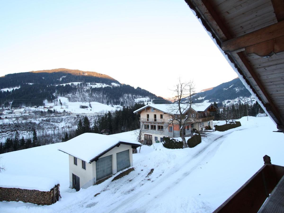 Villa On A Courtyard Near The Ski Area In Salzburg Ебен им Понгау Екстериор снимка