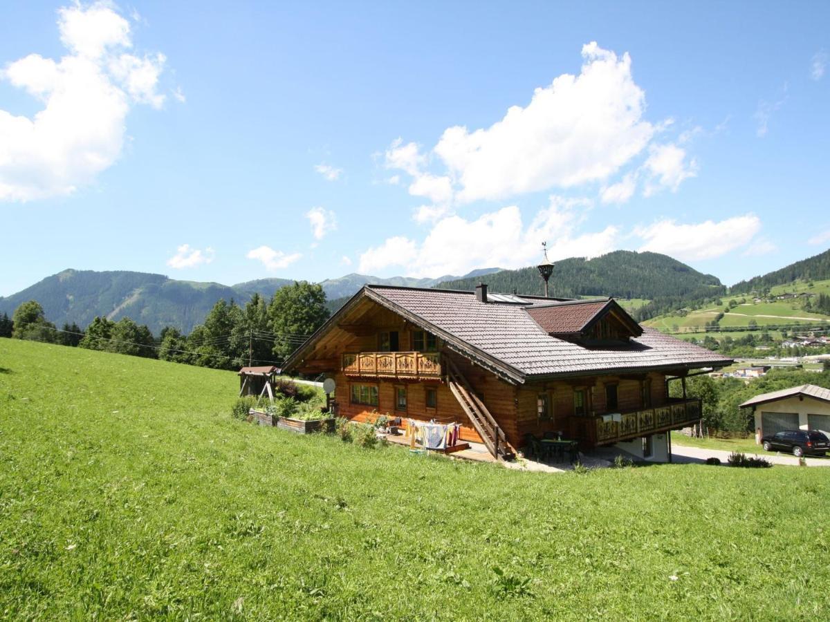 Villa On A Courtyard Near The Ski Area In Salzburg Ебен им Понгау Екстериор снимка